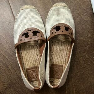 Straw Tory Burch espadrille sandals. Neutral color. Size 7.5